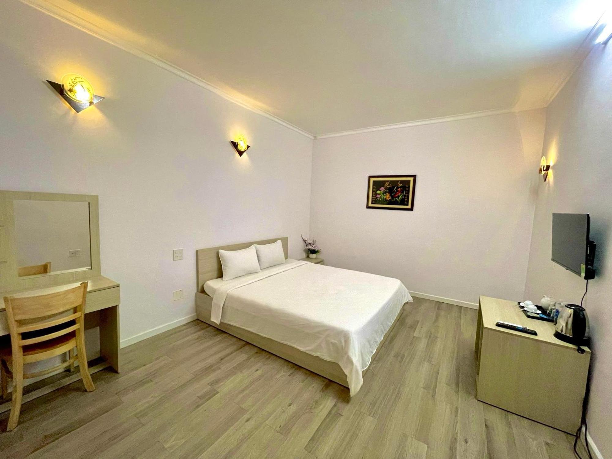 Sai Gon Ha Tien Hotel מראה חיצוני תמונה